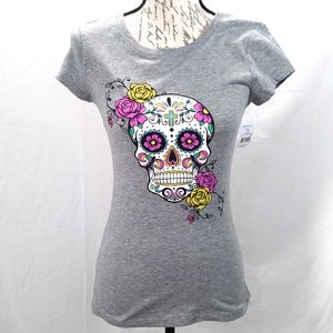 NWT grey sugar skull fitted tee